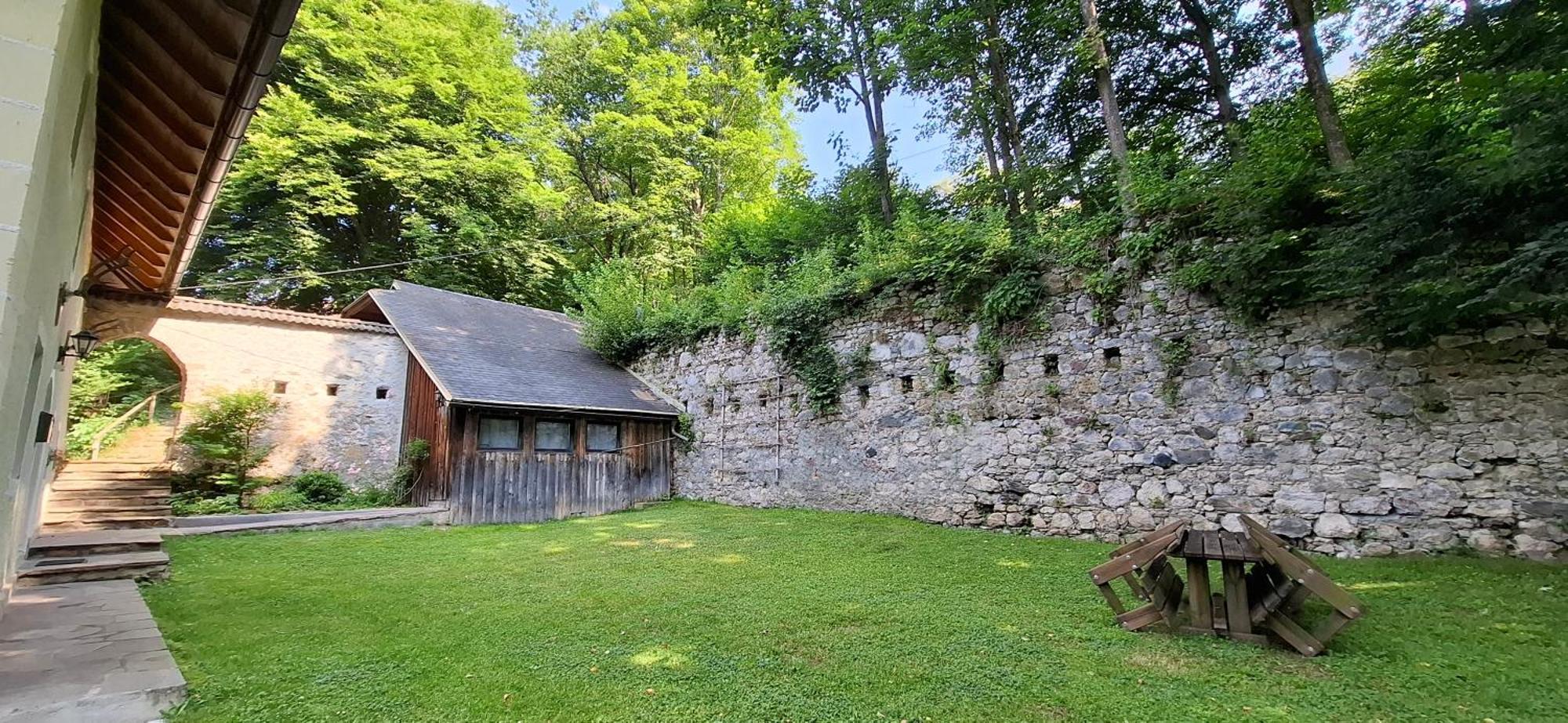 Ferienwohnungen Schloss Wasserleonburg Nötsch Δωμάτιο φωτογραφία